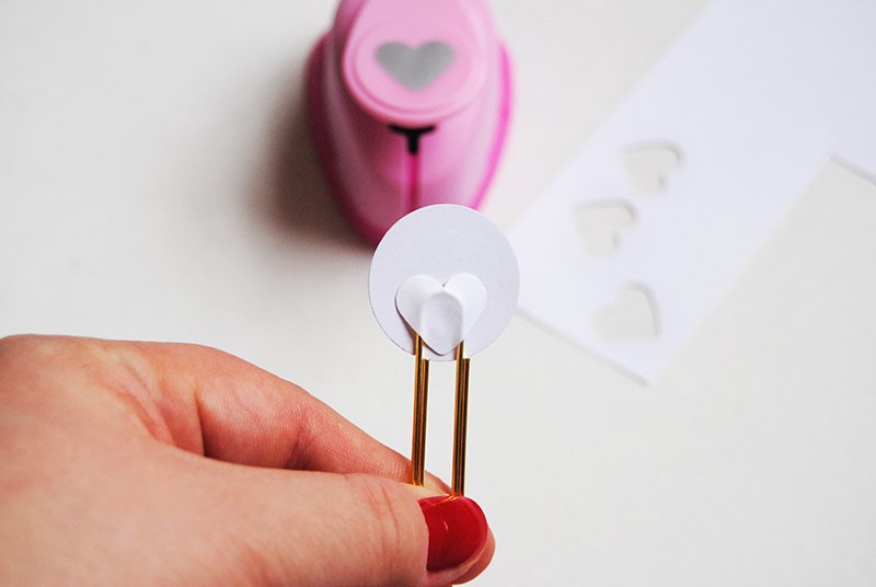hybrid tutorial by Elaine Davis creating epoxy clips from Illustrated Faith printables