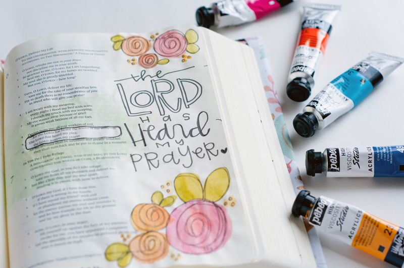 praying and painting through the Psalms with Jess Robyn | Bible Journaling