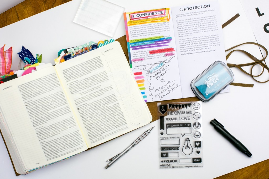 tips and techniques mixed media art journaling Bible by Amy Bruce | Illustrated Faith Through Christ devotional featuring Meg Duerksen