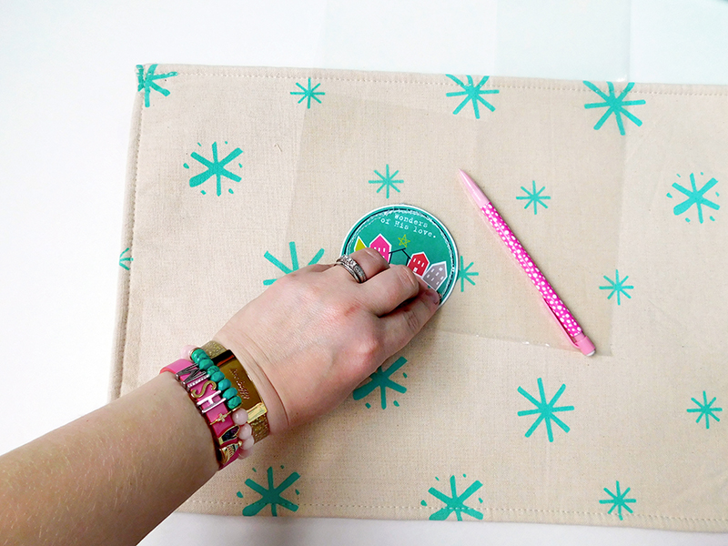 hybrid DIY shaker Christmas ornament tutorial by Elaine Davis | Illustrated Faith printables