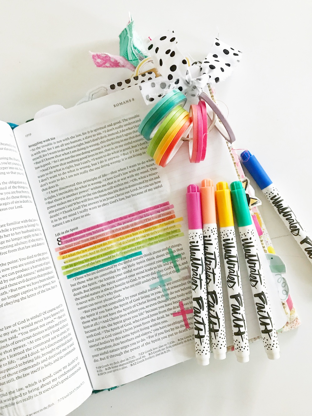 Bible Journaling Tips with April Crosier | 5 Tips for Journaling through the Trenches