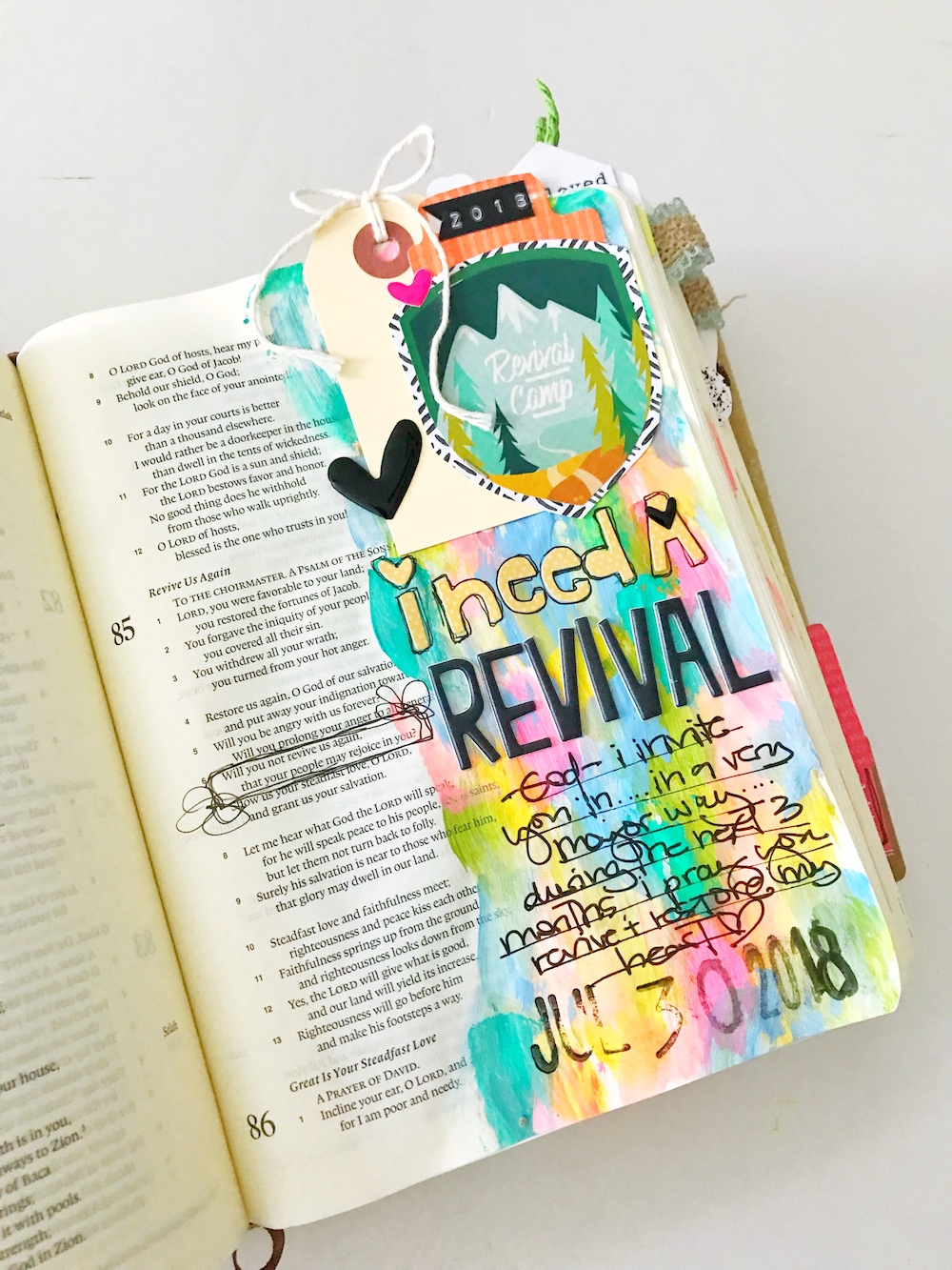 Bible Journaling Tutorial by April Crosier aka Marine Parents | Praying in a Revival | Faux Stained-Glass Margin | Psalm 85:6