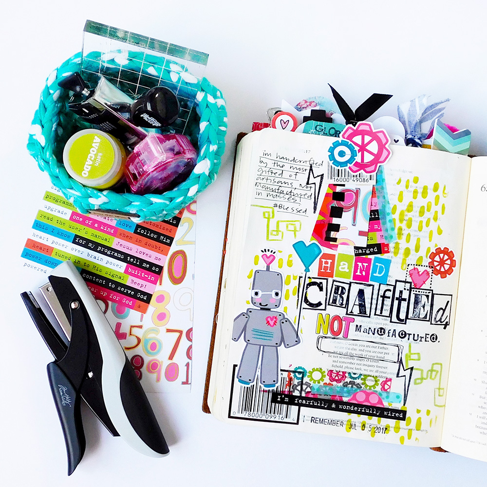 Print & Pray Hybrid Bible Journaling by Elaine Davis using digital printables | Using Symbolism!