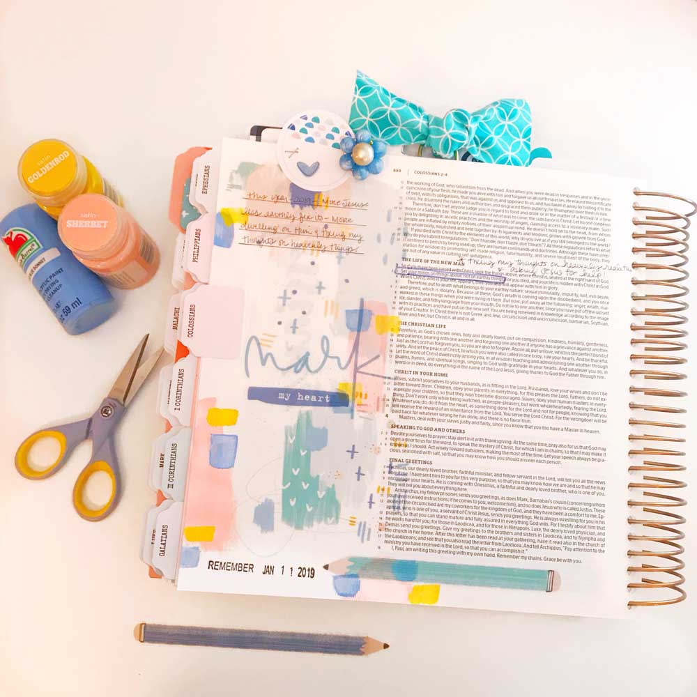 Mixed Media Print and Pray Bible Journaling | Mark My Heart in 2019 | Colossians 3:2 | hybrid bible journaling using digital printables by Cristin Howell