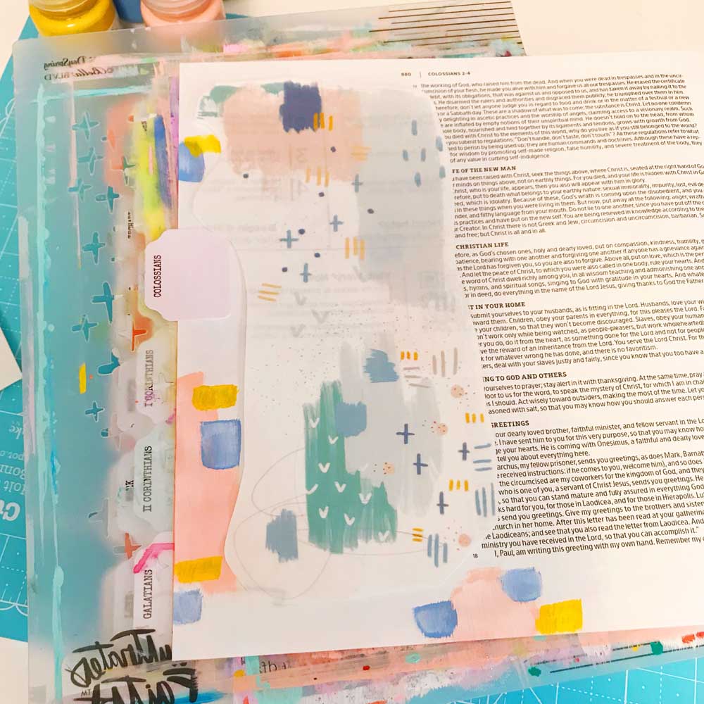 Mixed Media Print and Pray Bible Journaling | Mark My Heart in 2019 | Colossians 3:2 | hybrid bible journaling using digital printables by Cristin Howell