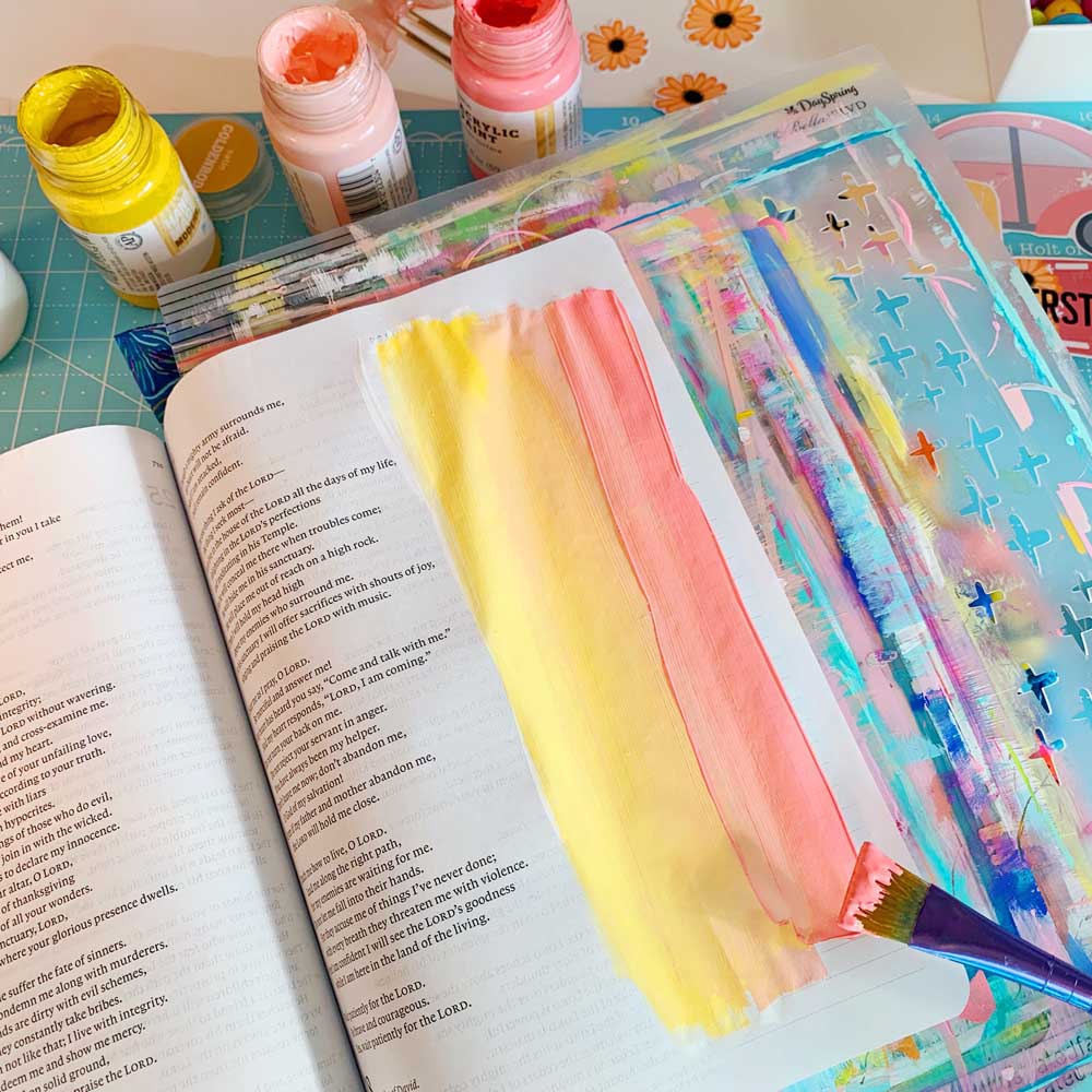 Print and Pray Hybrid Mixed Media Bible Journaling Tutorial by Cristin Howell using digital printables | Add a Color Gradient to Your Margins | Psalm 27