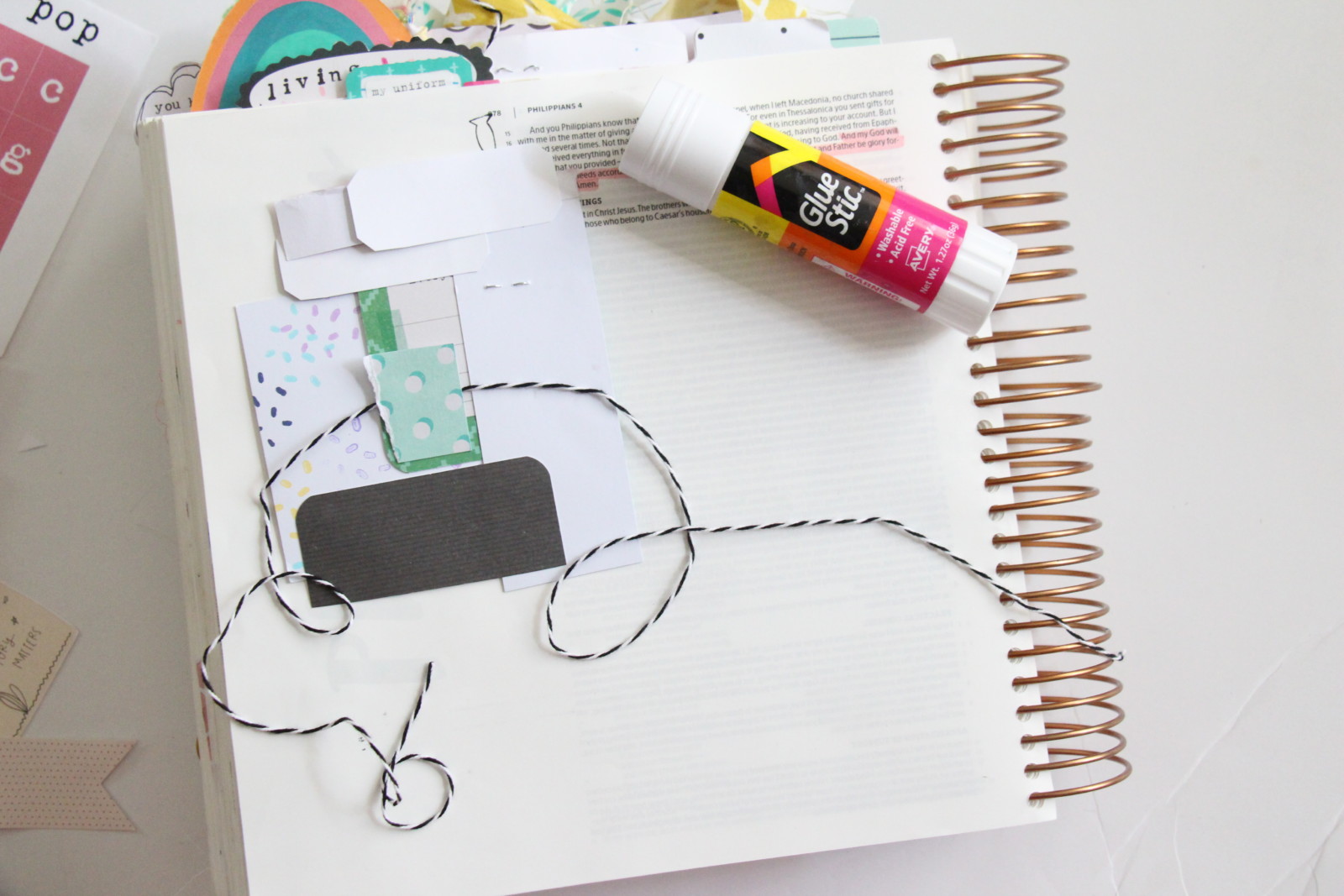 Bible Journaling Tutorial - creating a file folder booklet by Bekah aka Simply Bekah | A Book of Promises | Storyteller Devotional