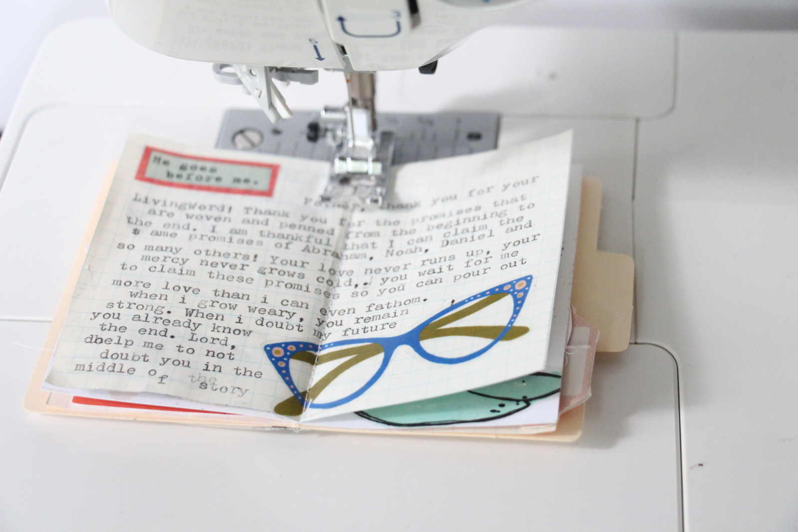 Bible Journaling Tutorial - creating a file folder booklet by Bekah aka Simply Bekah | A Book of Promises | Storyteller Devotional