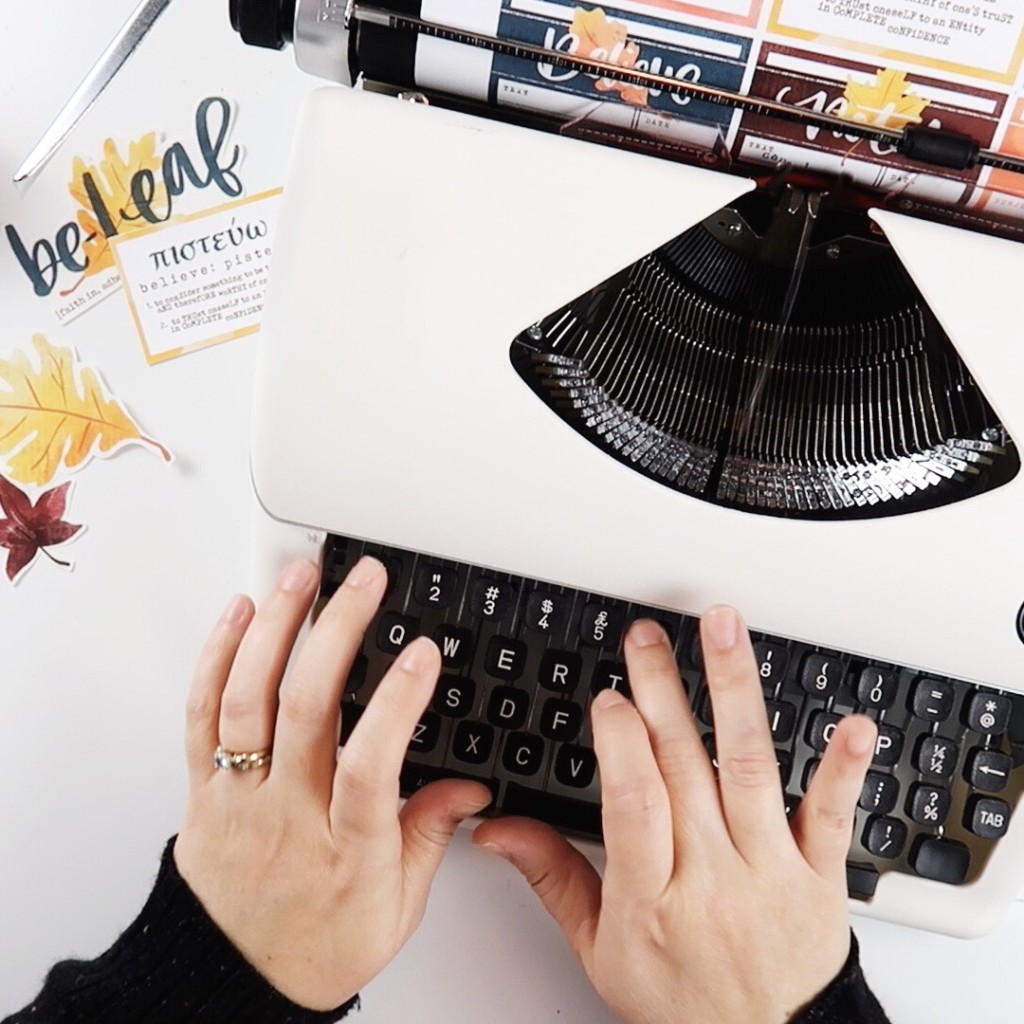 Print and Pray Shop Traveler's Notebook Process Video by Jillian aka Hello Jillsky using digital printables | BeLeaf